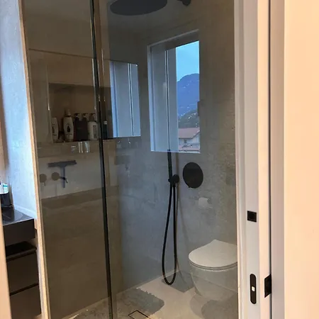 Luxury White House Apartament