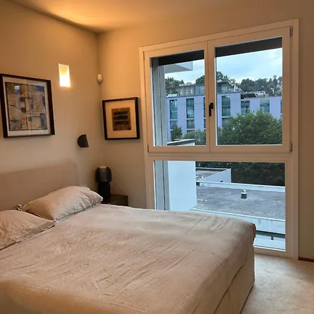 Luxury White House Como